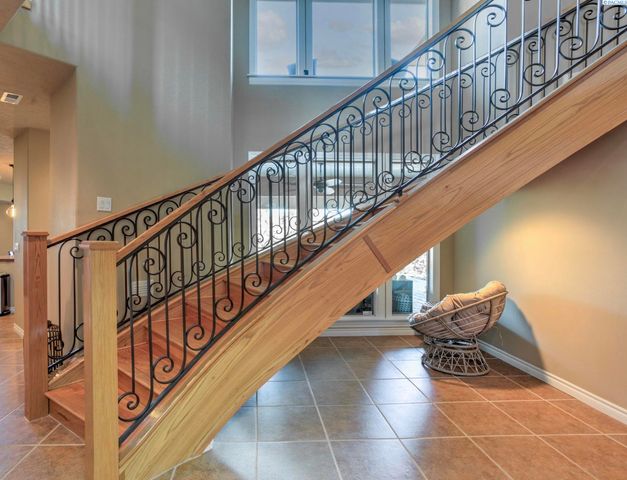 4002 W 43rd Avenue, Kennewick, WA 99337