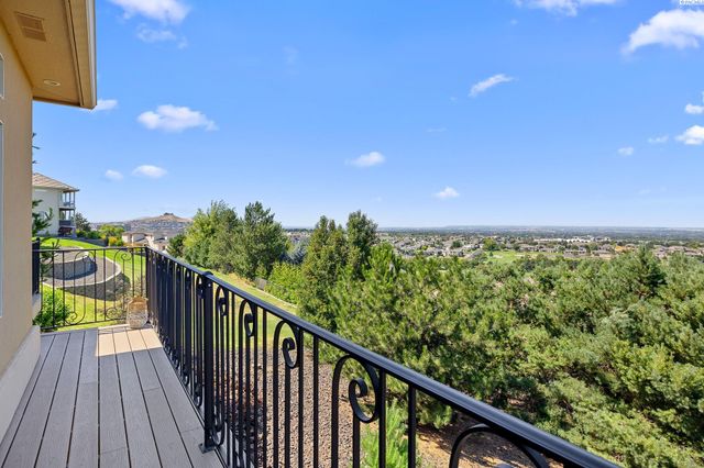 4002 W 43rd Avenue, Kennewick, WA 99337