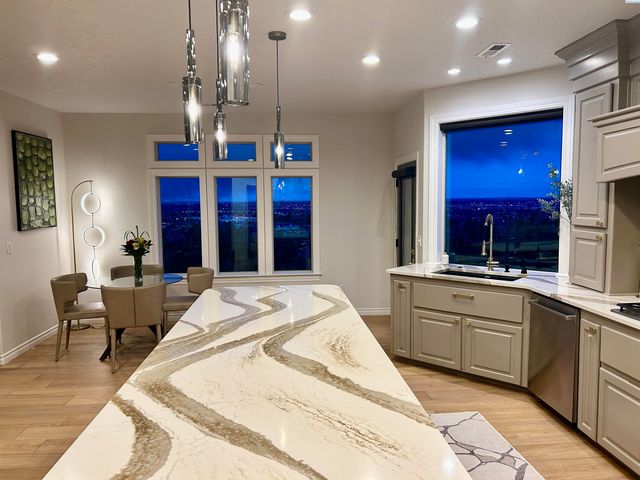 4002 W 43rd Avenue, Kennewick, WA 99337