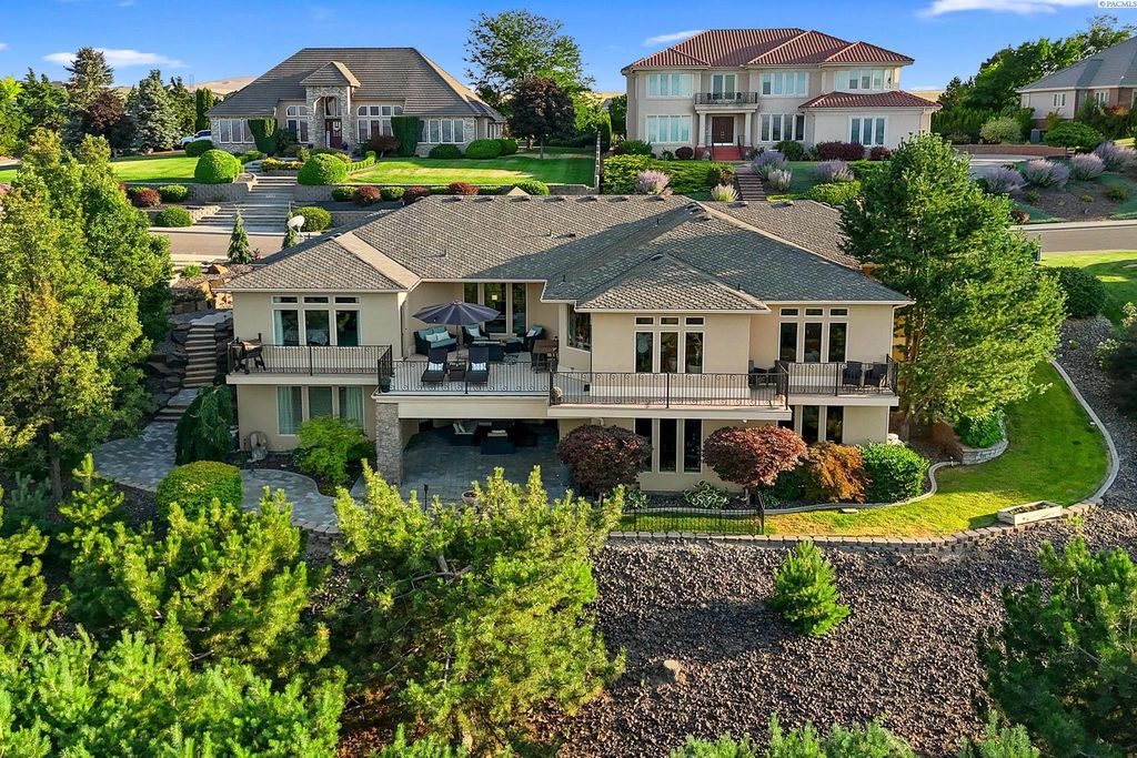 4002 W 43rd Avenue, Kennewick, WA 99337