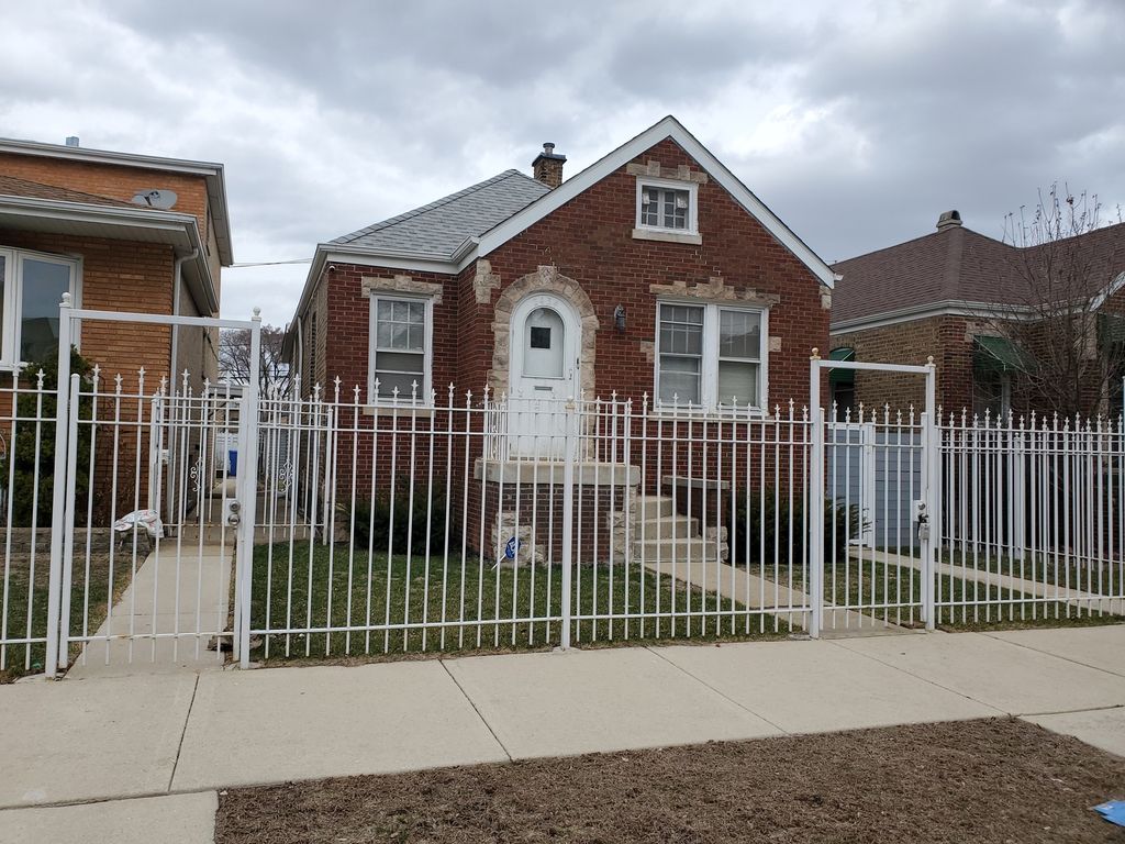 2434 W 47th Place, Chicago, IL 60632