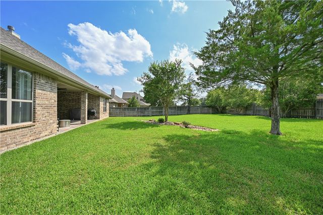 3329 Fiddlers Green, Bryan, TX 77808