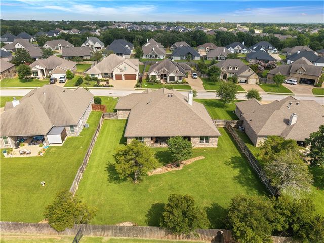 3329 Fiddlers Green, Bryan, TX 77808