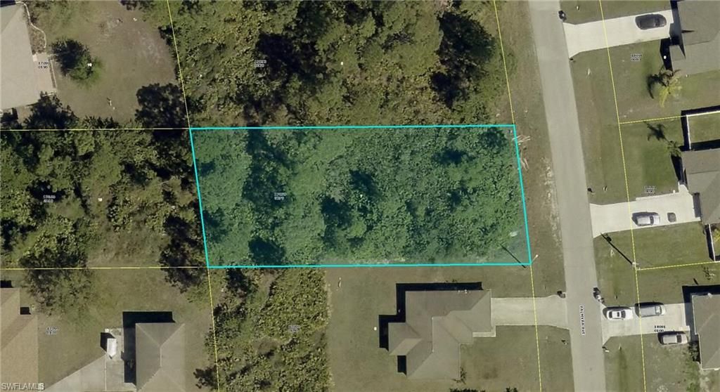 416 Palmyra AVE, Lehigh Acres, FL 33974