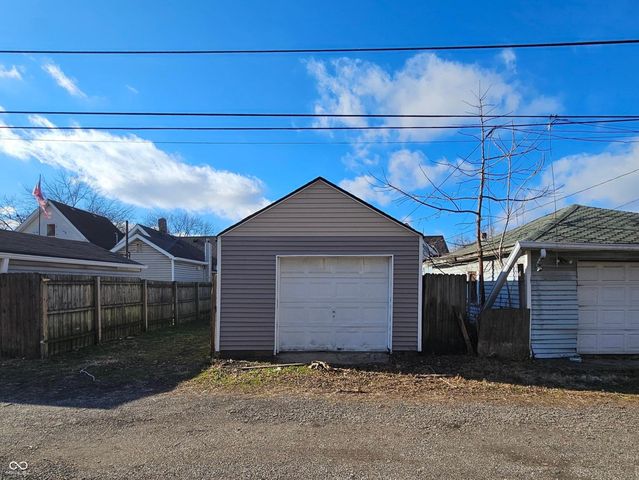 2121 Webb Street, Indianapolis, IN 46225