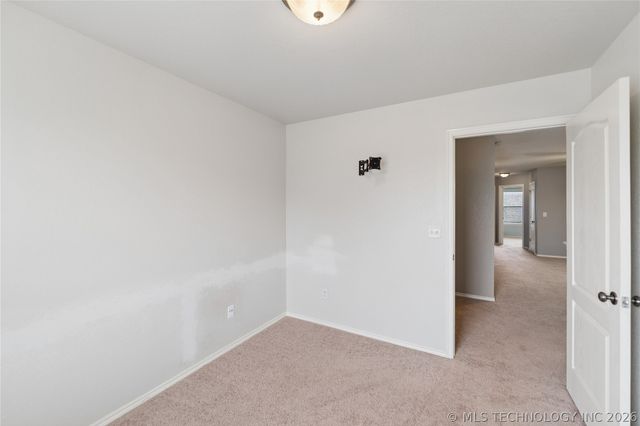 8240 Overlook Trail, Claremore, OK 74019
