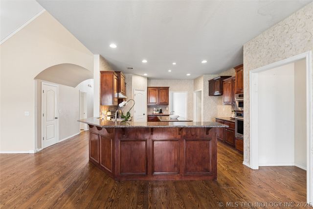 8240 Overlook Trail, Claremore, OK 74019