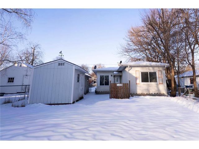 118 13th Ave South, South Saint Paul, MN 55075