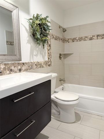 625 Trailwood Court, Garland, TX 75043