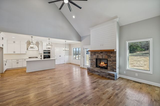 13781 Cainsville Rd, Lebanon, TN 37090