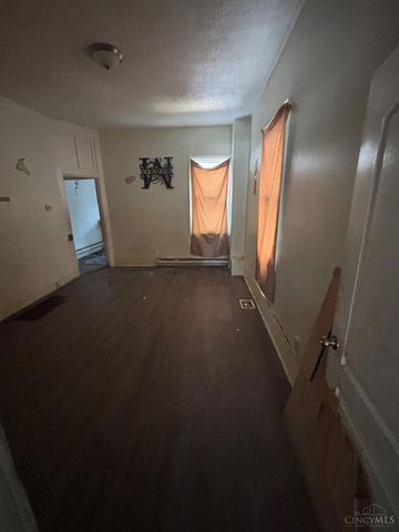 3836 Llewellyn Avenue, Cincinnati, OH 45223