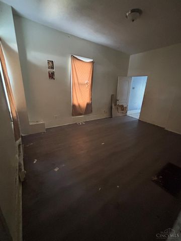 3836 Llewellyn Avenue, Cincinnati, OH 45223