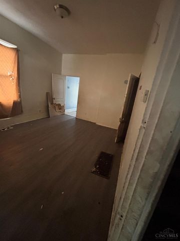 3836 Llewellyn Avenue, Cincinnati, OH 45223