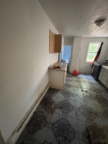 3836 Llewellyn Avenue, Cincinnati, OH 45223