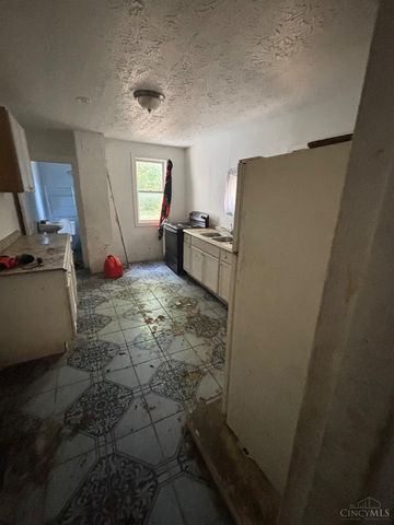 3836 Llewellyn Avenue, Cincinnati, OH 45223