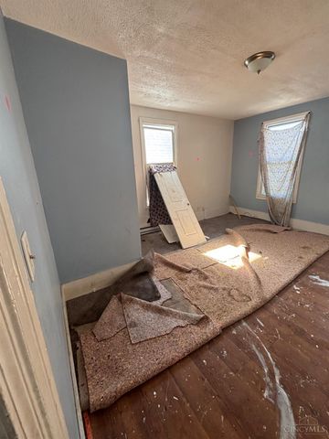 3836 Llewellyn Avenue, Cincinnati, OH 45223