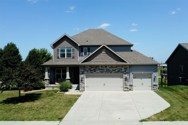 405 NE Fox Run Trail, Waukee, IA 50263