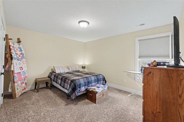 405 NE Fox Run Trail, Waukee, IA 50263