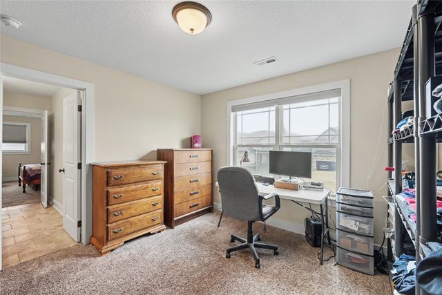 405 NE Fox Run Trail, Waukee, IA 50263