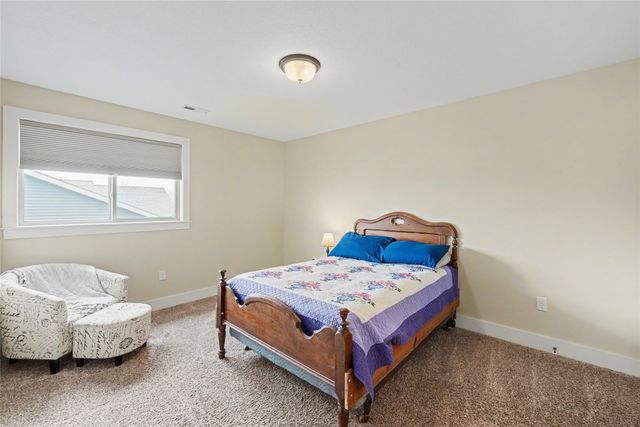 405 NE Fox Run Trail, Waukee, IA 50263