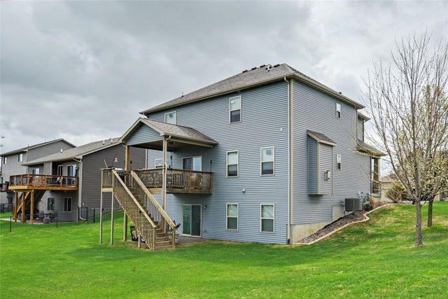 405 NE Fox Run Trail, Waukee, IA 50263