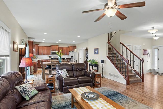 405 NE Fox Run Trail, Waukee, IA 50263