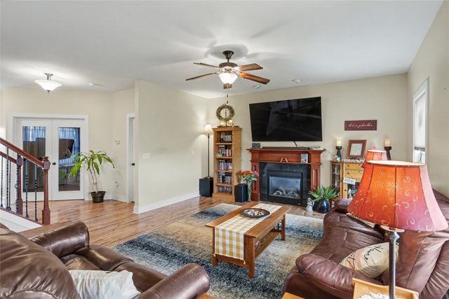 405 NE Fox Run Trail, Waukee, IA 50263