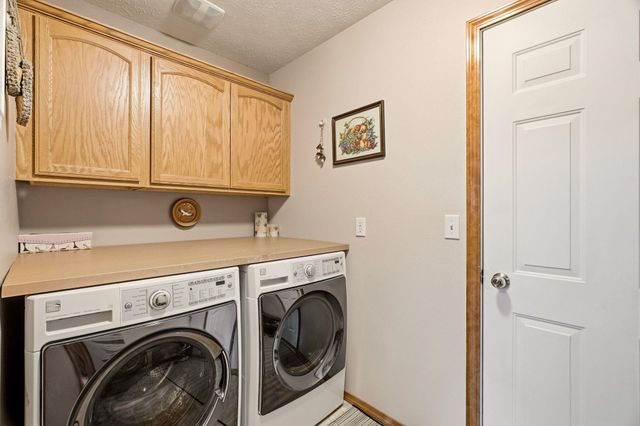 1512 E Houghton Ct, Spokane, WA 99217