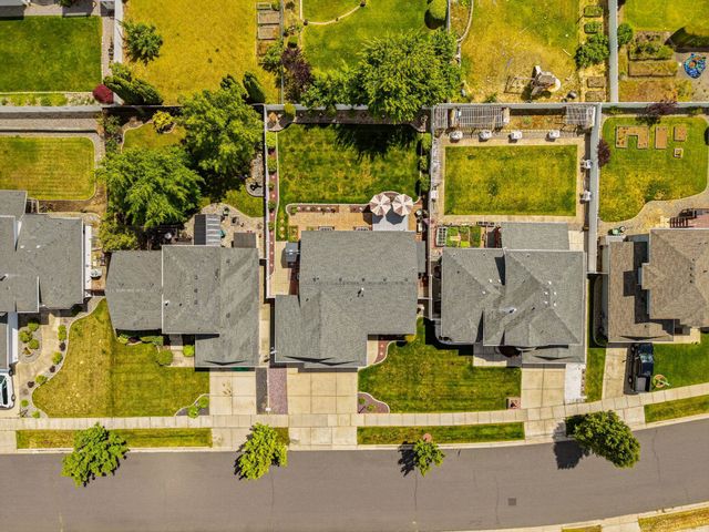 1512 E Houghton Ct, Spokane, WA 99217