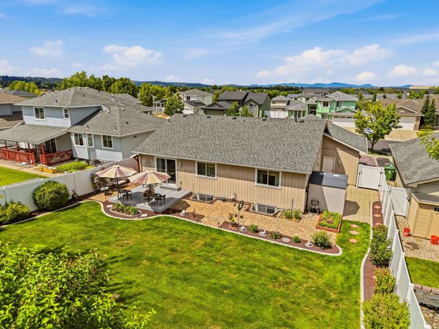 1512 E Houghton Ct, Spokane, WA 99217