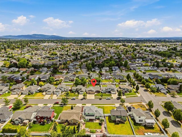 1512 E Houghton Ct, Spokane, WA 99217