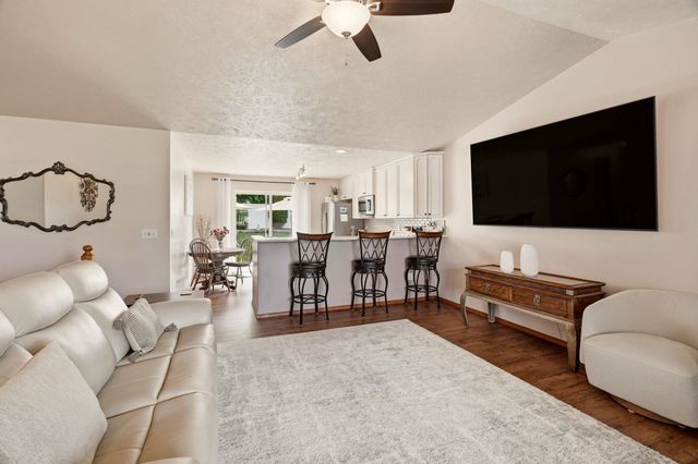 1512 E Houghton Ct, Spokane, WA 99217