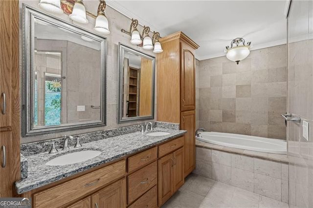 7488 Shadburn Ferry Road, Cumming, GA 30041