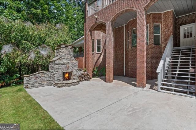 7488 Shadburn Ferry Road, Cumming, GA 30041