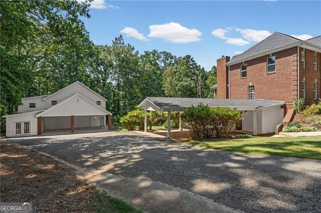 7488 Shadburn Ferry Road, Cumming, GA 30041
