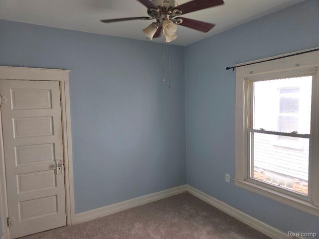 177 N Riverbank Street, Wyandotte, MI 48192