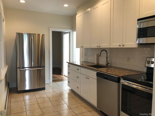 6 Nassau Boulevard, Garden City South, NY 11530