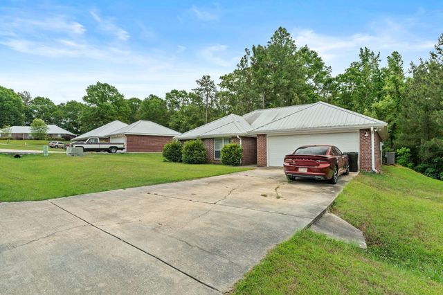 146 Longwood Pl, Hattiesburg, MS 39402