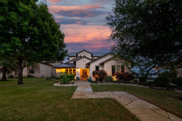 2210 Stone Hollow Drive, Rowlett, TX 75088