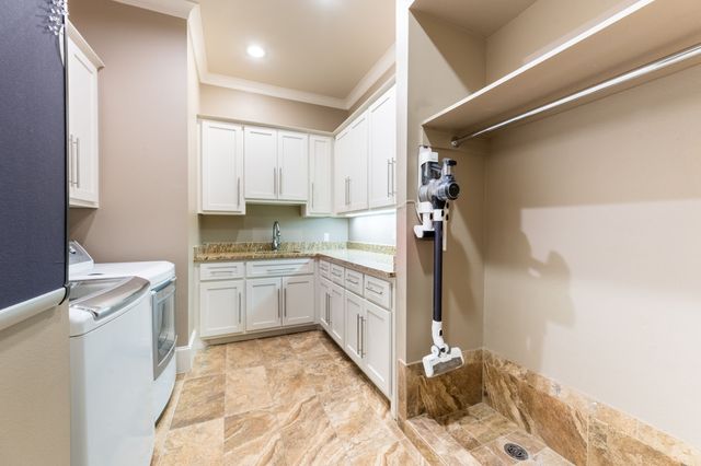 2210 Stone Hollow Drive, Rowlett, TX 75088