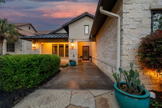 2210 Stone Hollow Drive, Rowlett, TX 75088