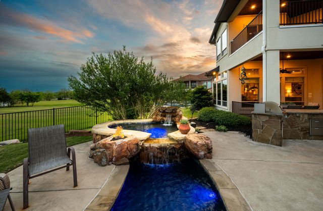 2210 Stone Hollow Drive, Rowlett, TX 75088