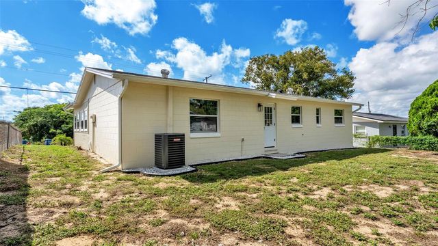 152 HATCHINEHA ROAD, Haines City, FL 33844