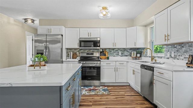 152 HATCHINEHA ROAD, Haines City, FL 33844