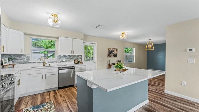 152 HATCHINEHA ROAD, Haines City, FL 33844