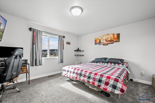 125 COBALT DR, Rapid City, SD 57701