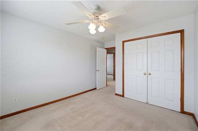 1305 SW Crystal Creek Place, Blue Springs, MO 64015