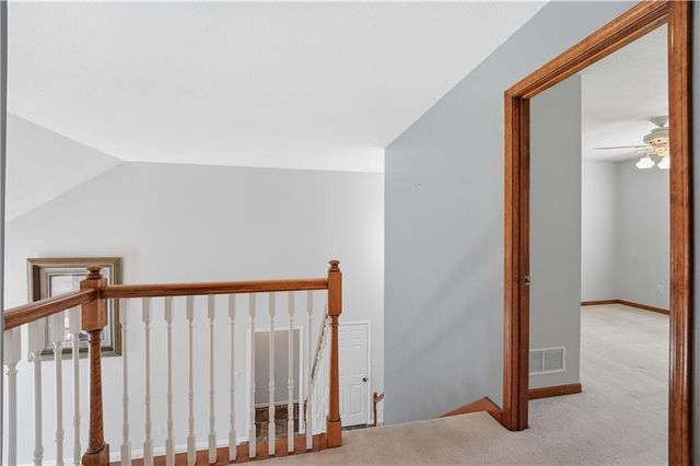 1305 SW Crystal Creek Place, Blue Springs, MO 64015