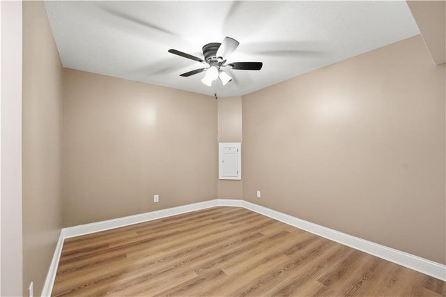 1305 SW Crystal Creek Place, Blue Springs, MO 64015
