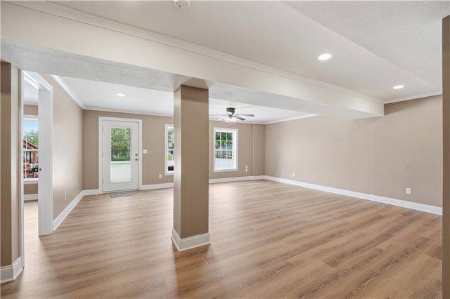 1305 SW Crystal Creek Place, Blue Springs, MO 64015
